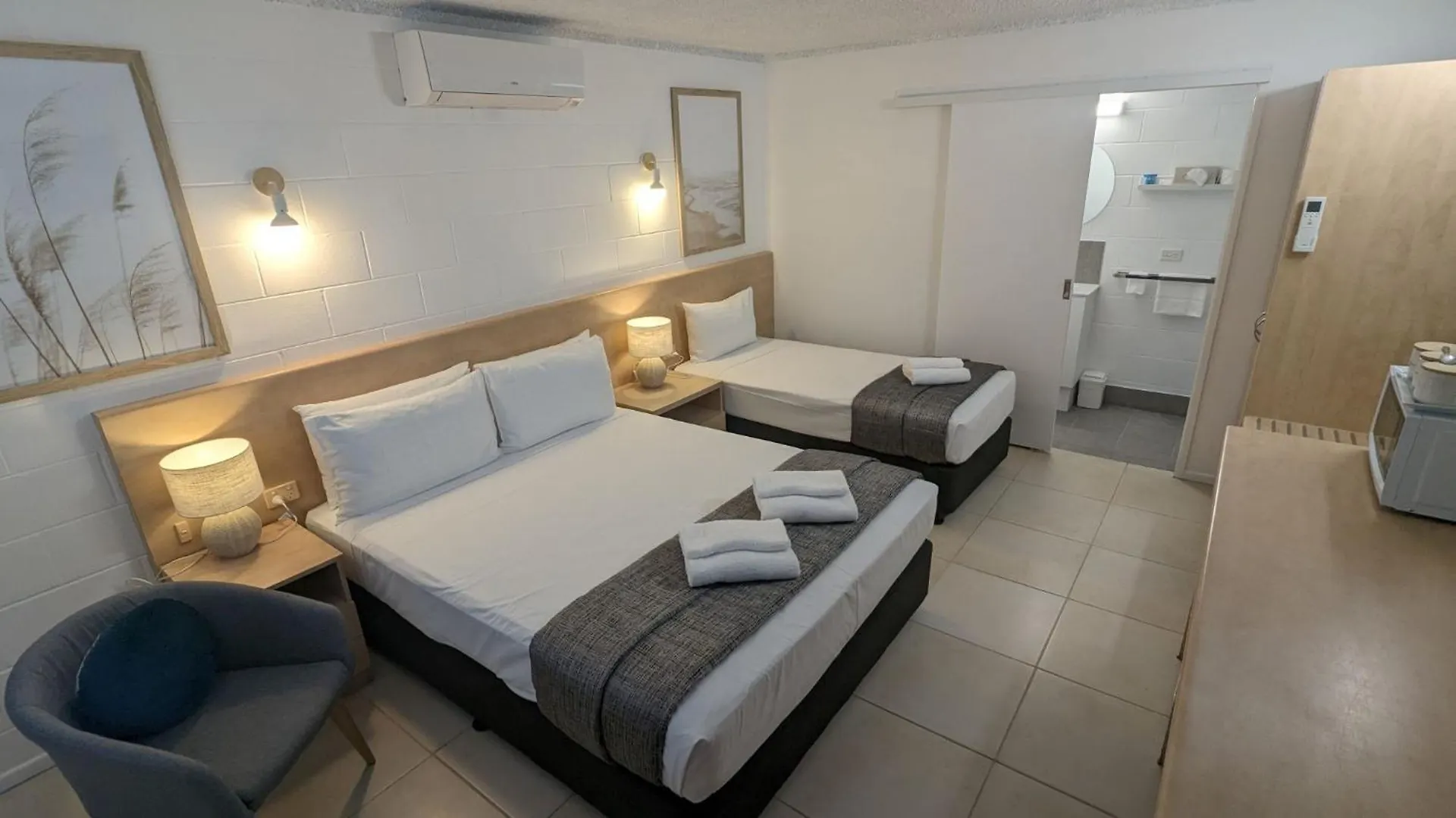Moffat Beach Motel Caloundra 3*,  Avustralya