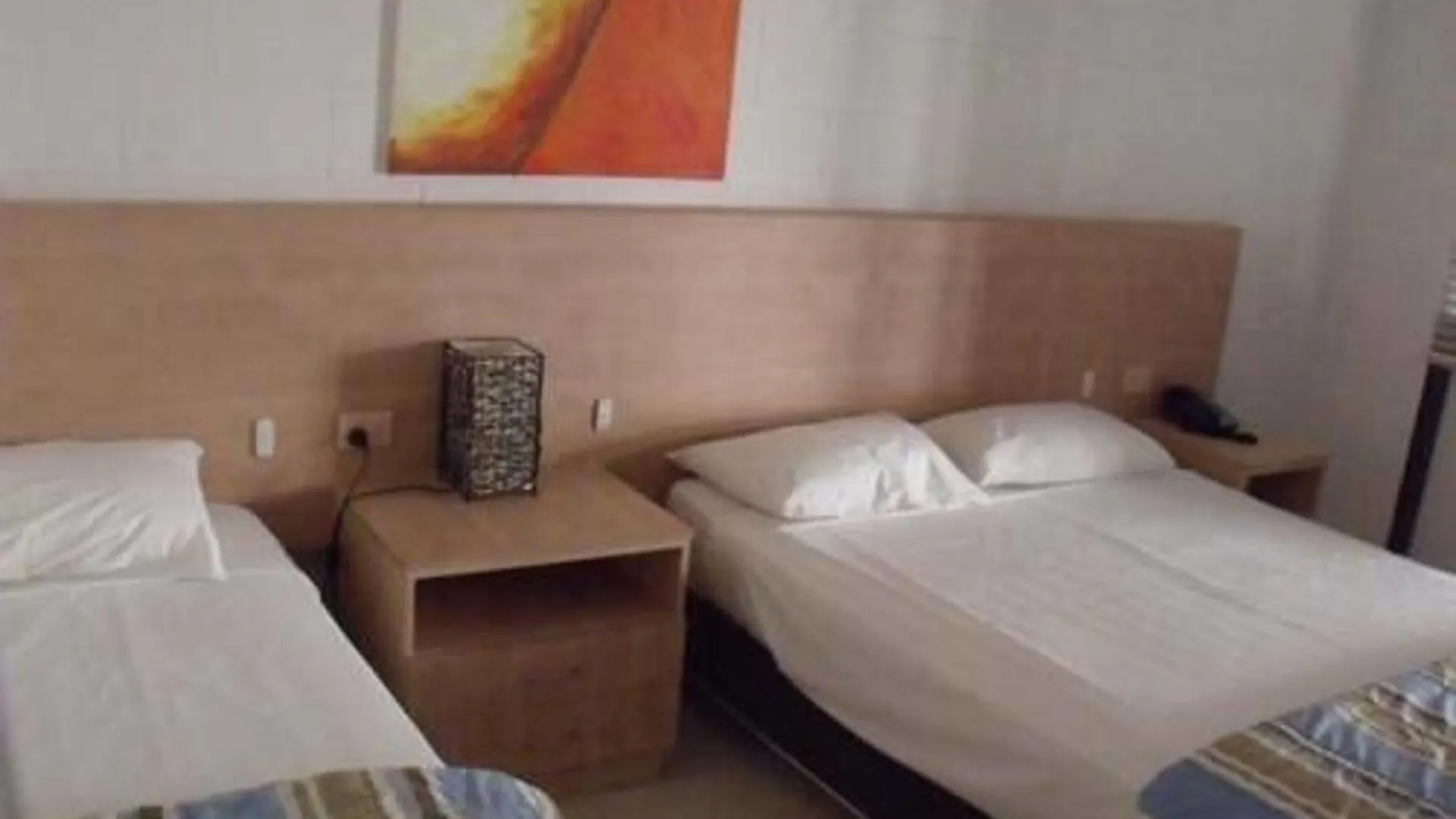 Moffat Beach Motel קלונדרה אוסטרליה
